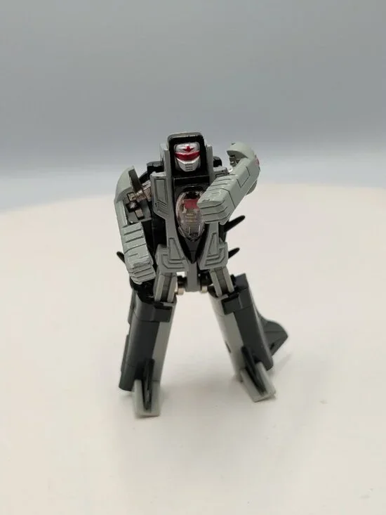 Vintage Go Bots Royal-T MR-19 Friendly Robot British Jet GoBots 1983 Bandai - Picture 1 of 12